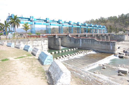 Front view of Kosi Barrage at Ramnagar
